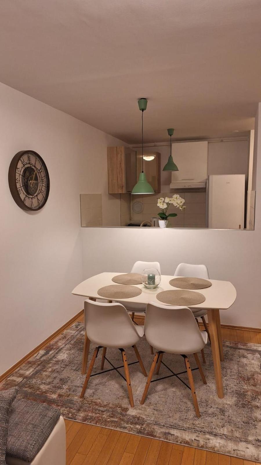 Apartman Lory, Zagreb, Downtown, With Own Parking In The Garage Εξωτερικό φωτογραφία