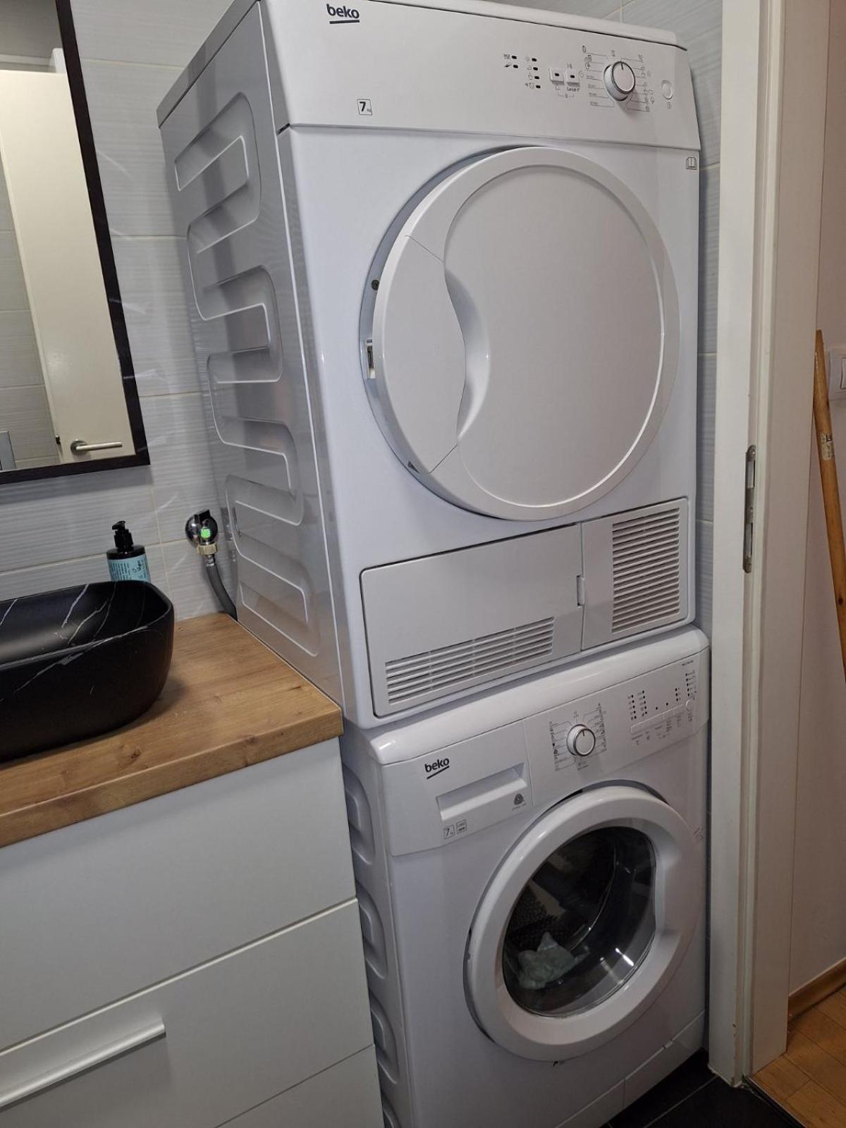 Apartman Lory, Zagreb, Downtown, With Own Parking In The Garage Εξωτερικό φωτογραφία