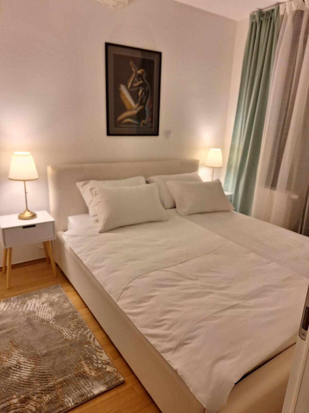 Apartman Lory, Zagreb, Downtown, With Own Parking In The Garage Εξωτερικό φωτογραφία