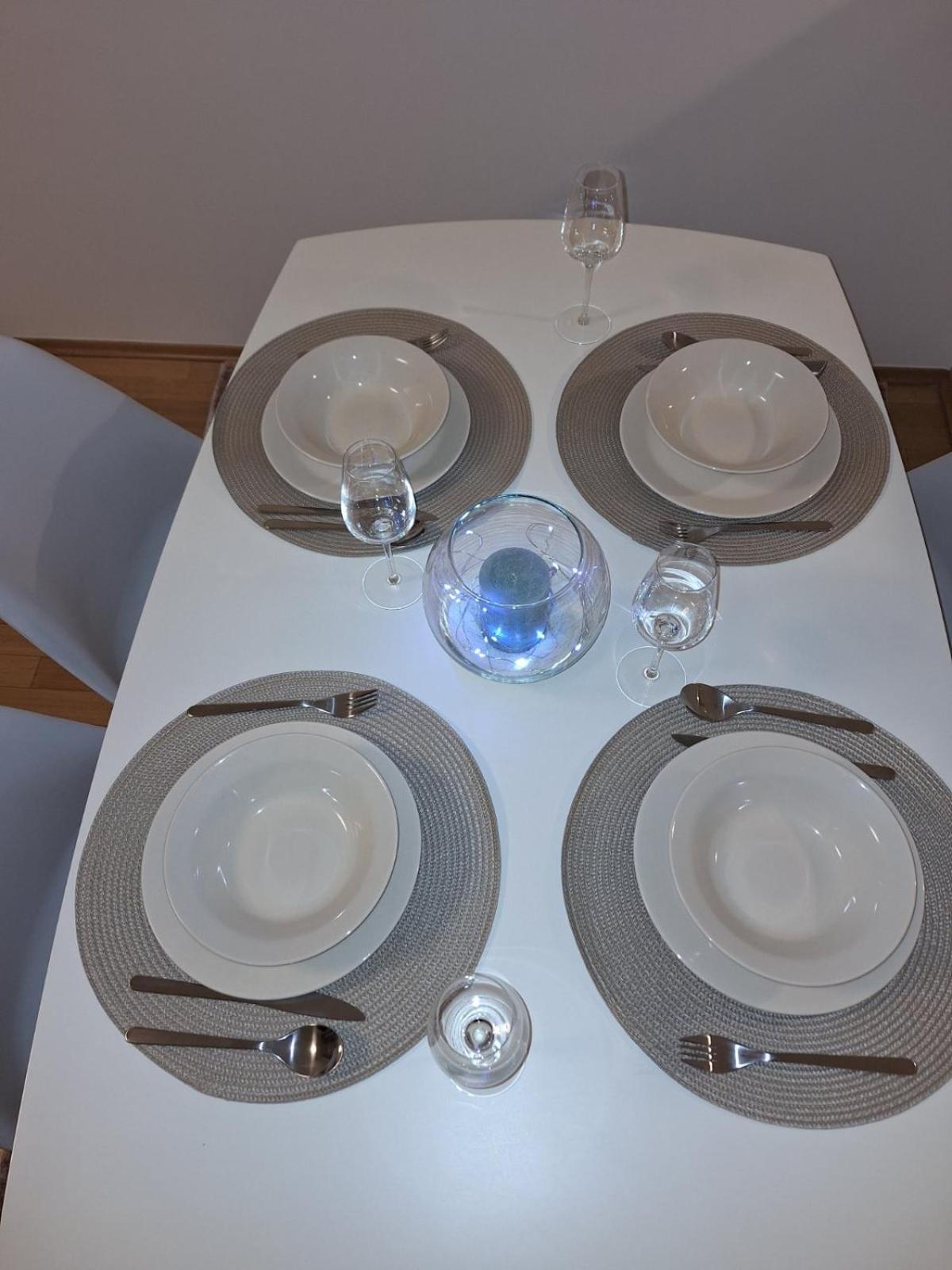 Apartman Lory, Zagreb, Downtown, With Own Parking In The Garage Εξωτερικό φωτογραφία