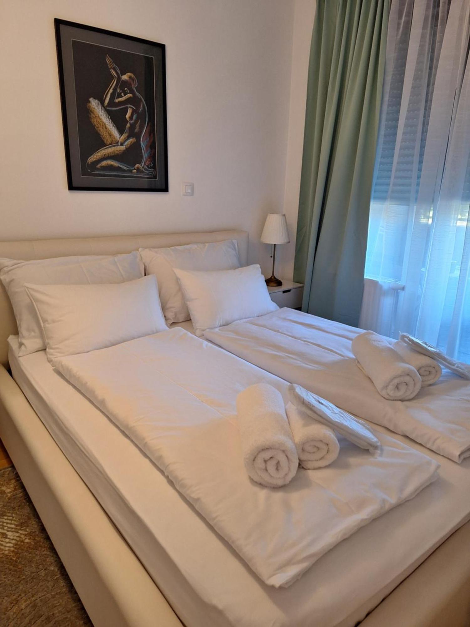 Apartman Lory, Zagreb, Downtown, With Own Parking In The Garage Εξωτερικό φωτογραφία